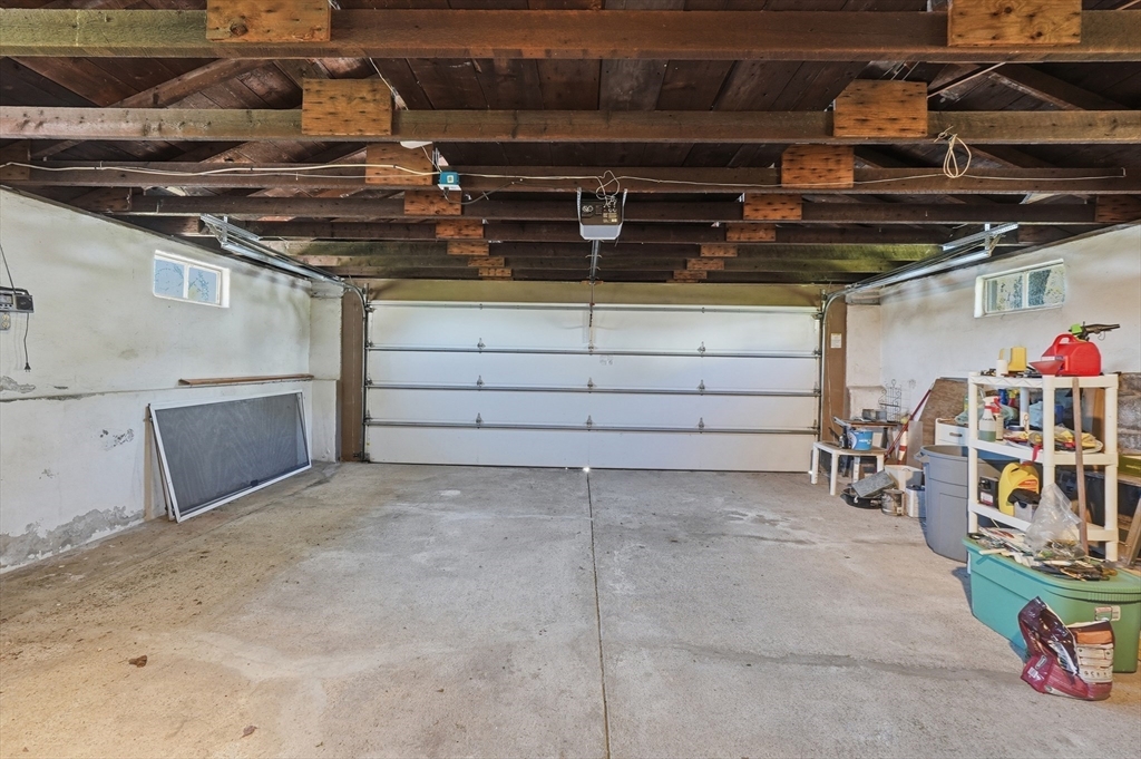 43 Robin Road Worcester, MA 01604 - Photo 29 of 31