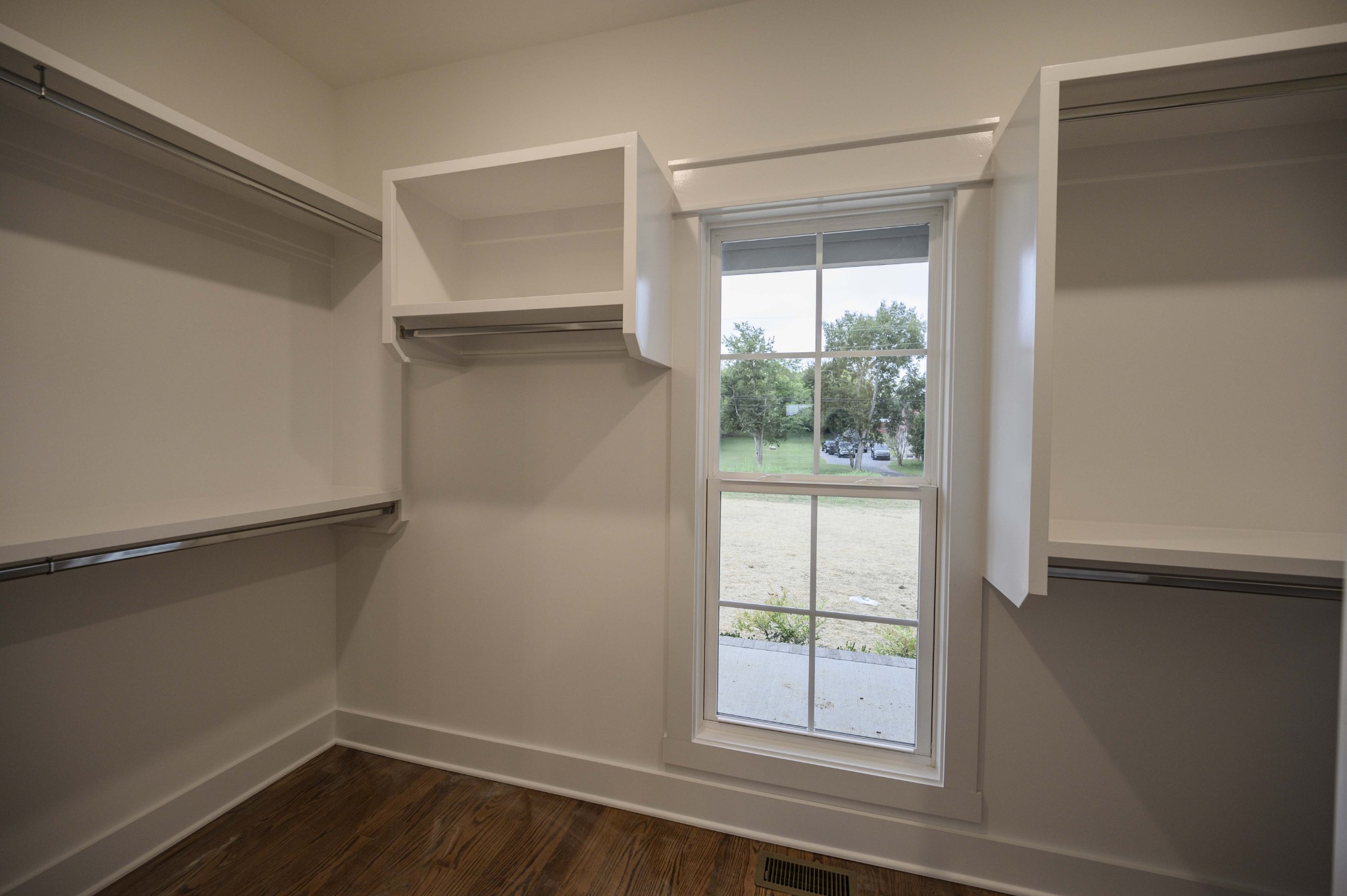 11801 North Milton Road Milton, TN 37118 - Photo 27 of 48 a view of an empty room with a window