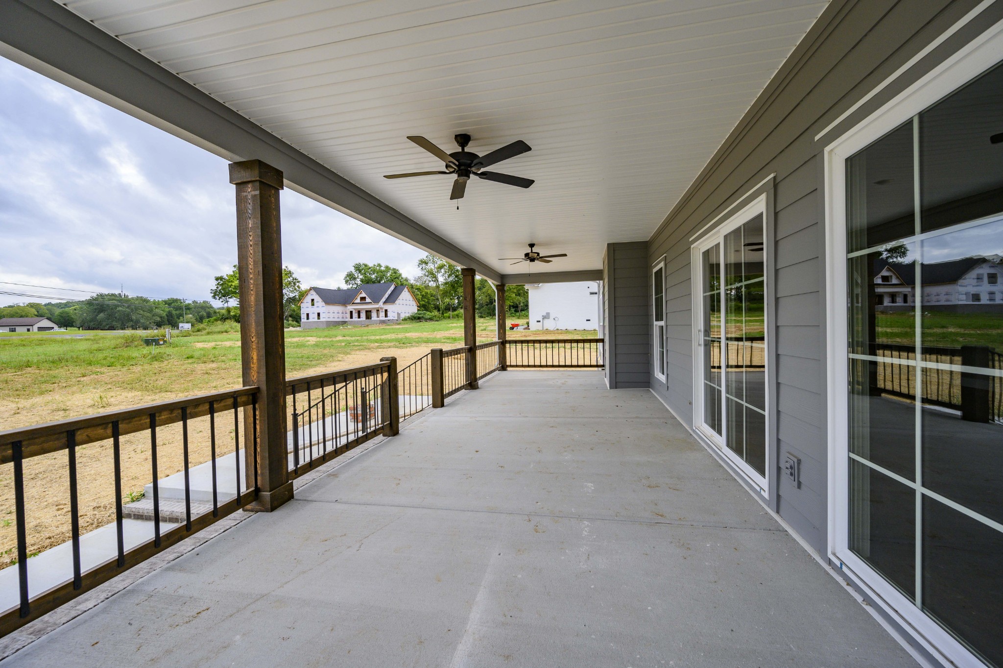 11801 North Milton Road Milton, TN 37118 - Photo 46 of 48 a view of a porch
