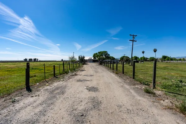 $779,000 | 23429 Highway 152, Los Banos, CA 93635