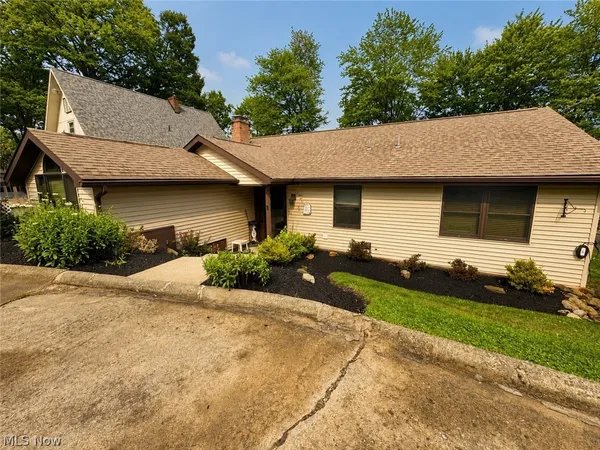 $384,900 | 47751 Tomahawk Drive, Negley, OH 44441