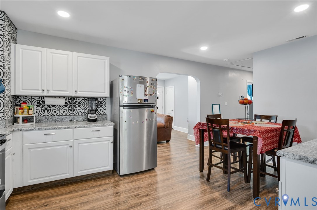 308 Maple Lane Colonial Heights, VA 23834 - Photo 6 of 16