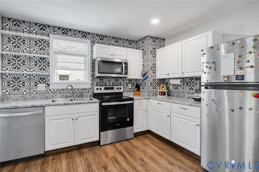 308 Maple Lane Colonial Heights, VA 23834 - Photo 9 of 16