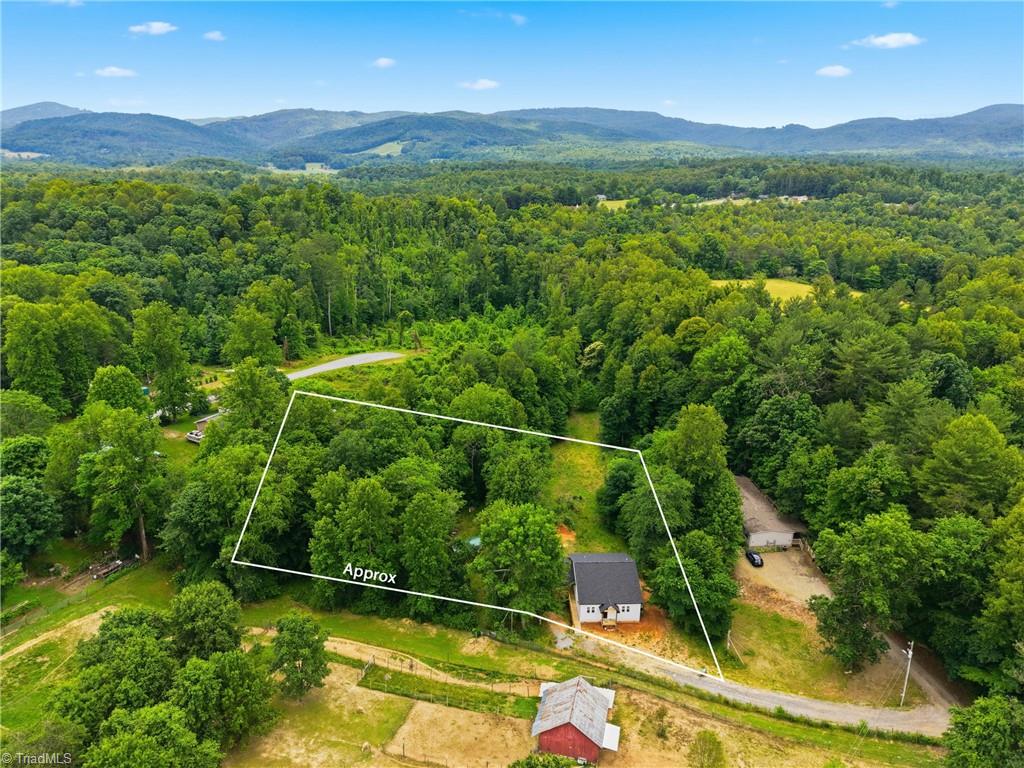 625 Gunters Hill Road Boomer, NC 28606 - Photo 32 of 37