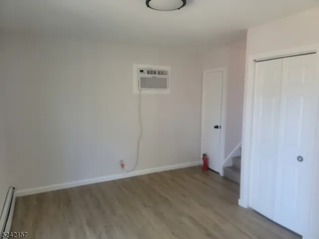 $2,700 | 170 Sargeant Avenue, Unit 2, Clifton, NJ 07013