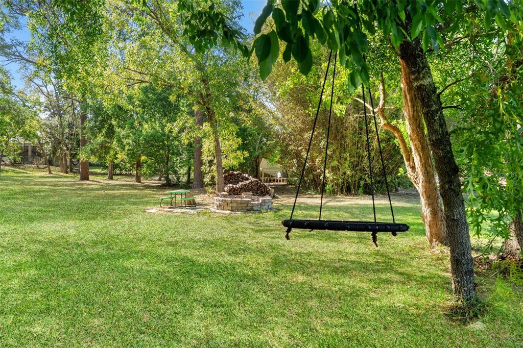 2111 Maximilian Avenue Spring Hill, FL 34609 - Photo 41 of 45