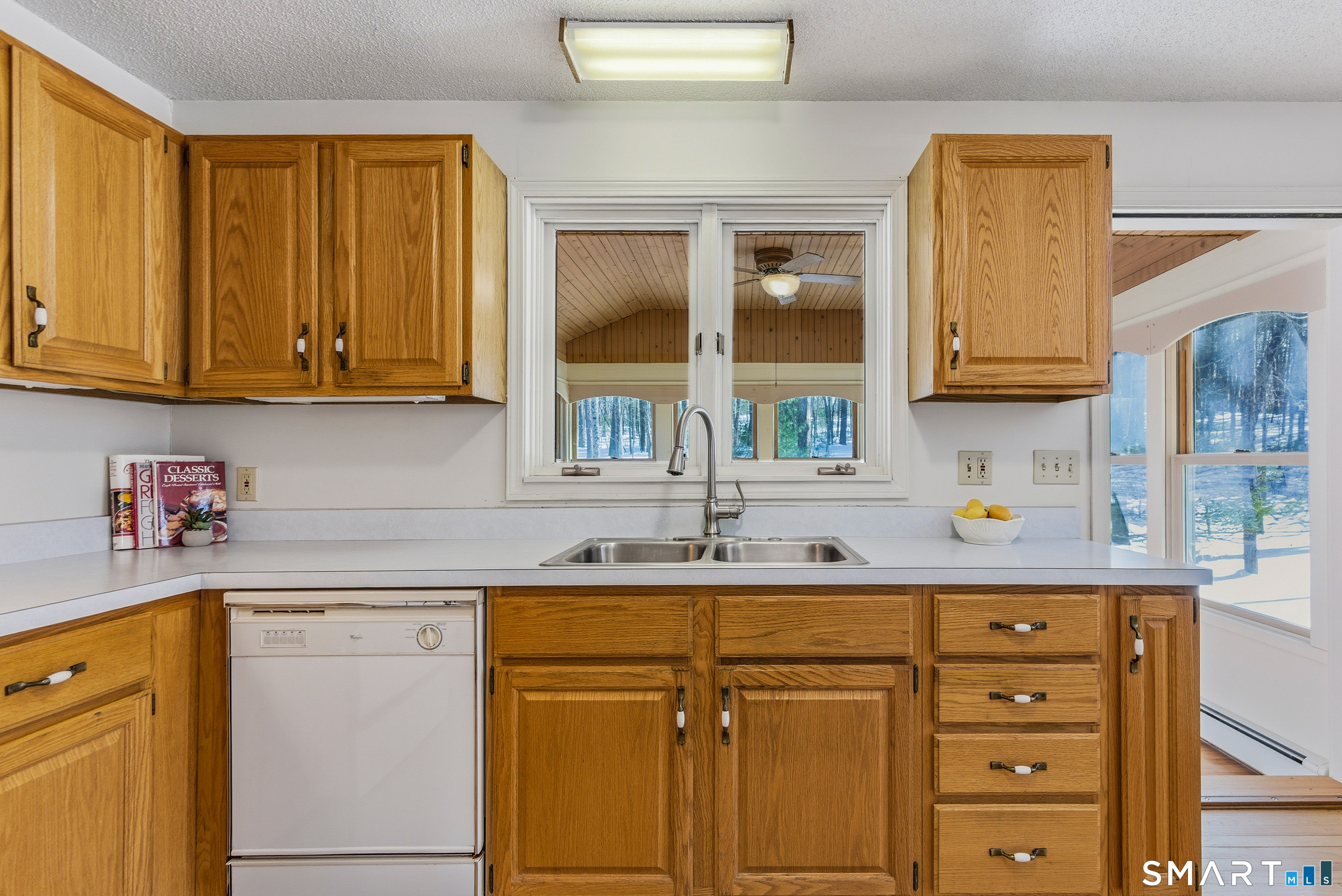 720 Bolton Road Vernon, CT 06066 - Photo 13 of 37