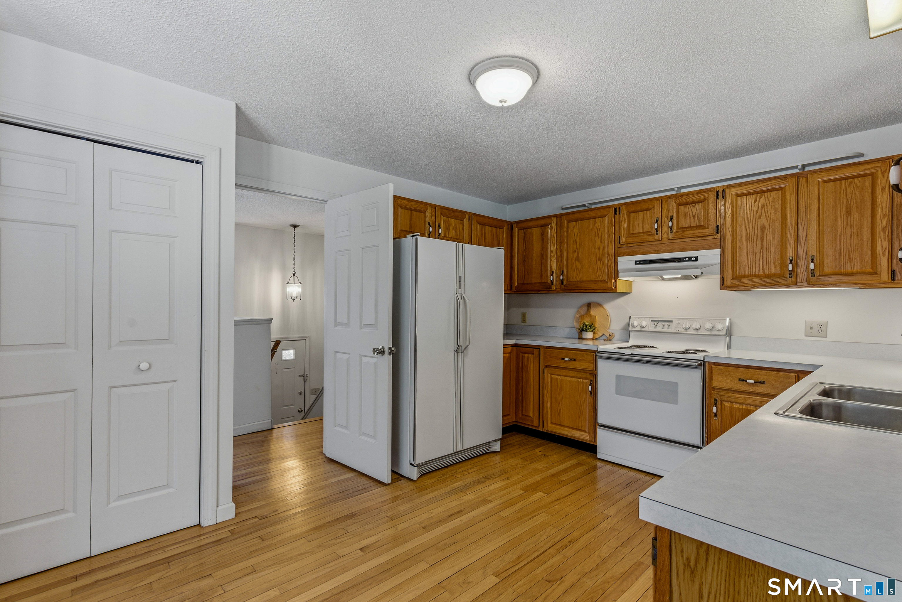 720 Bolton Road Vernon, CT 06066 - Photo 16 of 37