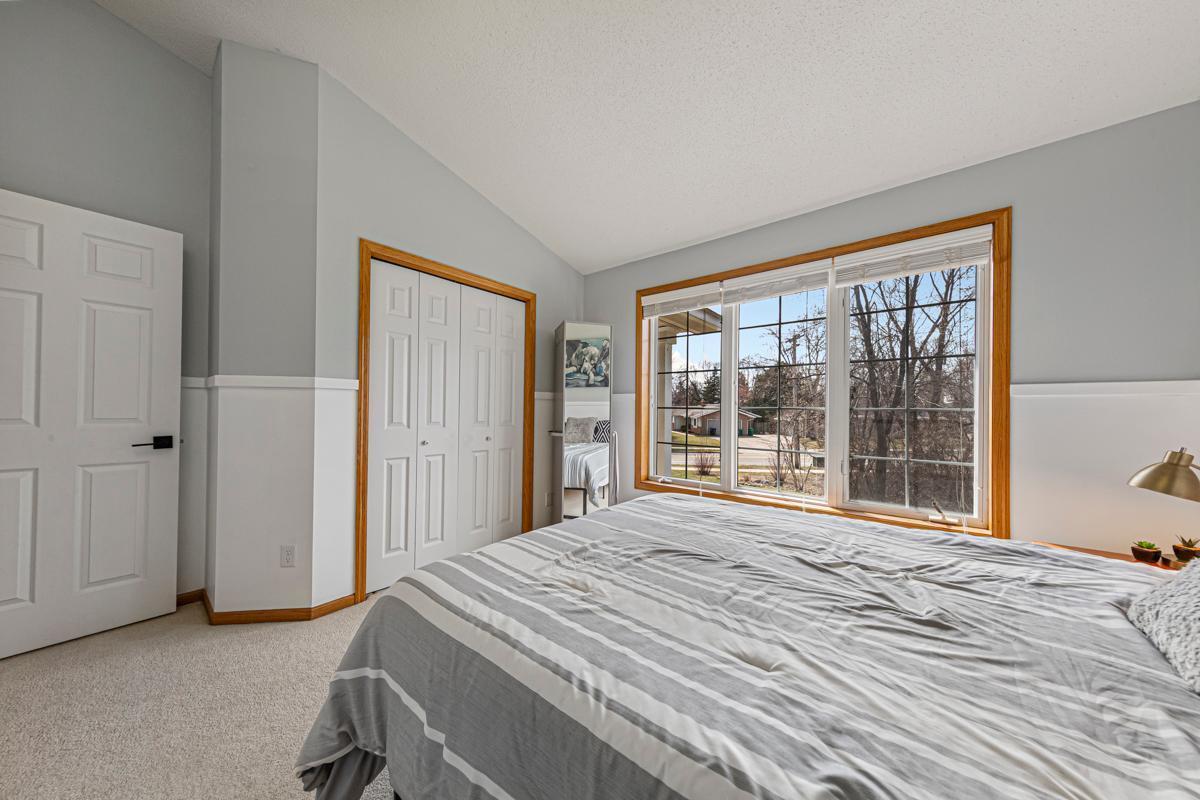 1055 West County Rd D Shoreview, MN 55126 - Photo 29 of 50 Gallery Image 29