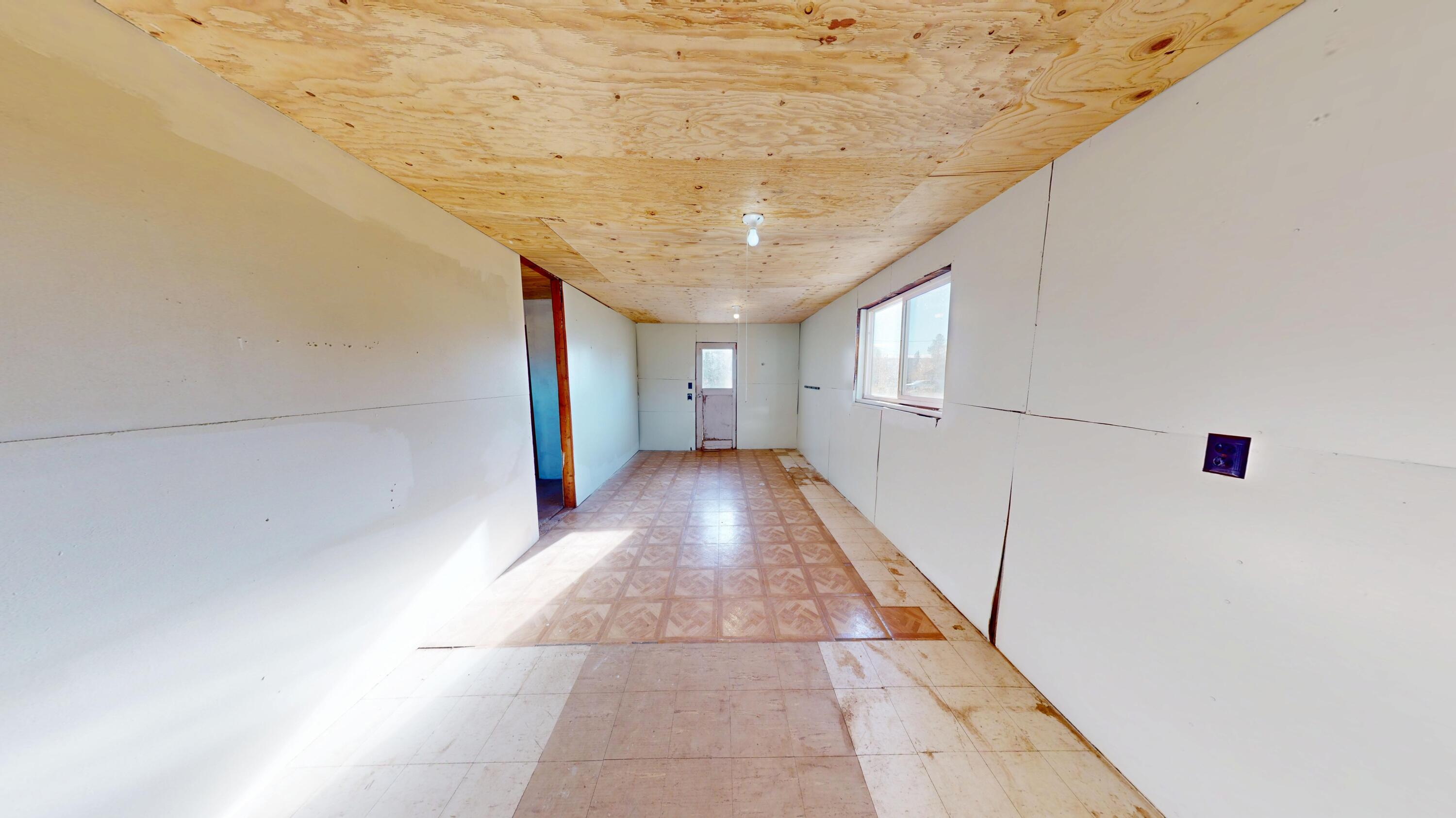 643 North Coles Road Prineville, OR 97754 - Photo 21 of 45 Room in back of garage