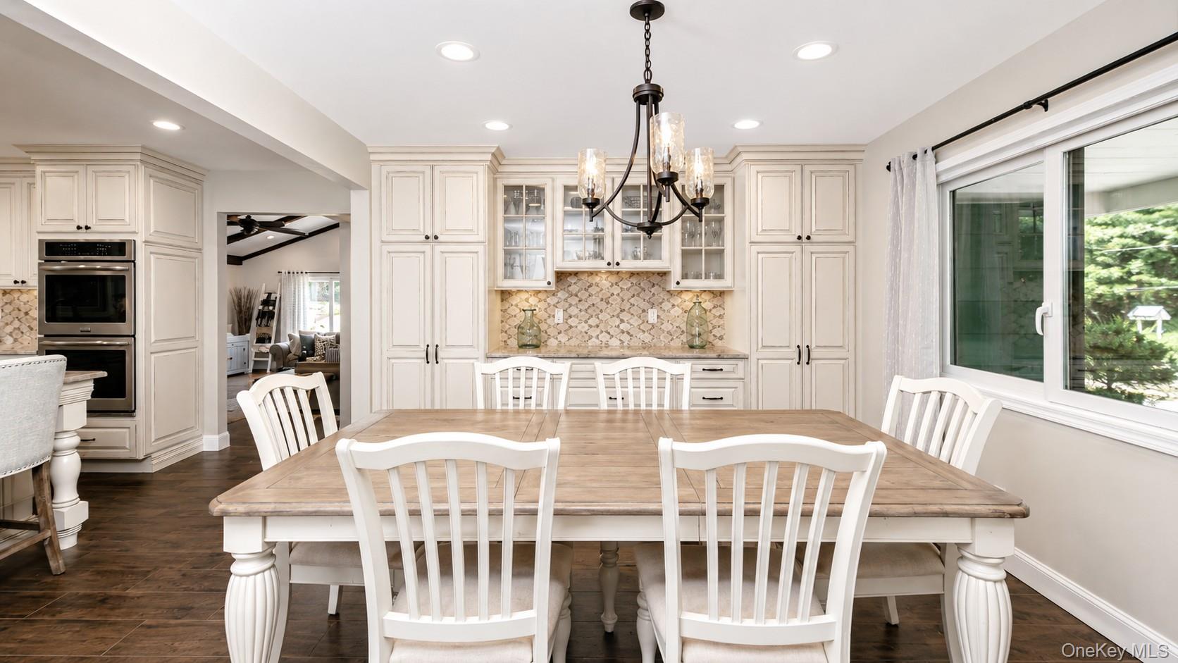 9 Huckleberry Lane East Setauket, NY 11733 - Photo 12 of 33