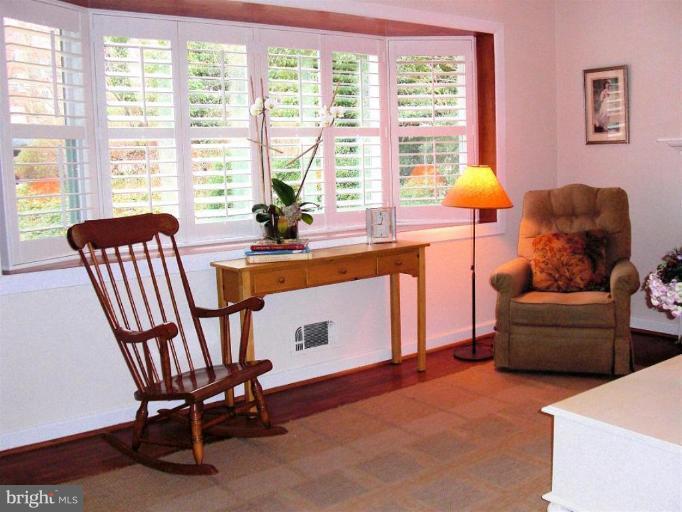 1946 Kirby Road McLean, VA 22101 - Photo 3 of 19 Living Room #2