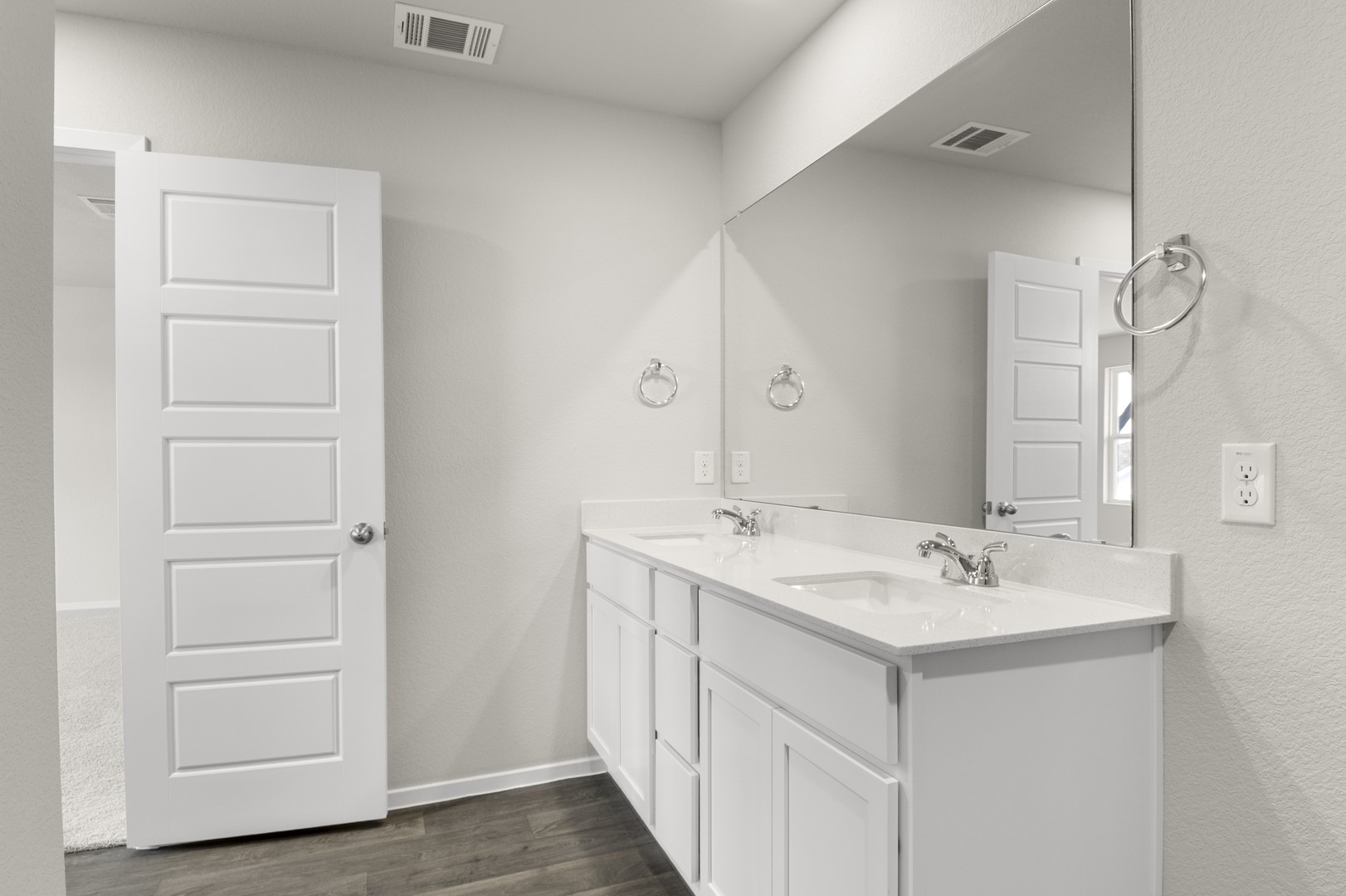 305 Jade Street Maxwell, TX 78656 - Photo 23 of 32 a bathroom with a sink and a mirror