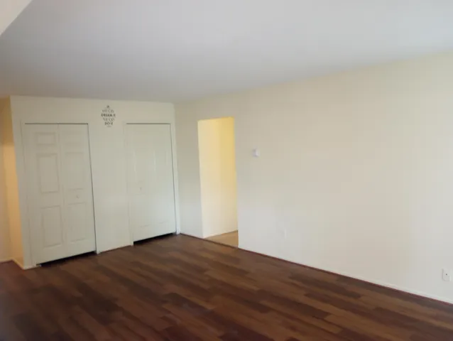 $1,400 | 19639 West 12 Mile Road, Unit 104, Southfield, MI 48076