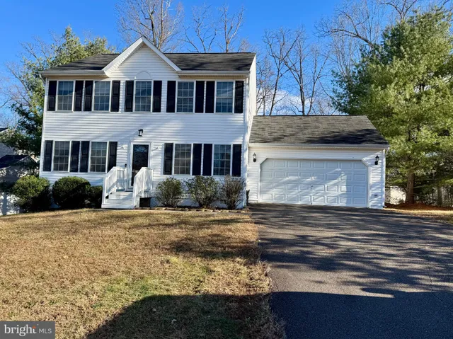 $2,600 | 9519 Dabney Court, Fredericksburg, VA 22408