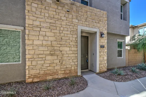 $454,900 | 736 East Rojo Way, Unit 101, Gilbert, AZ 85297