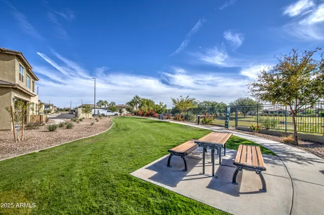 $469,900 | 736 East Rojo Way, Unit 101, Gilbert, AZ 85297