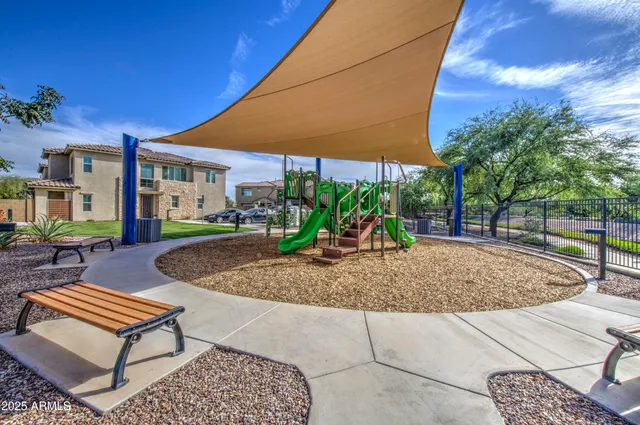 $469,900 | 736 East Rojo Way, Unit 101, Gilbert, AZ 85297