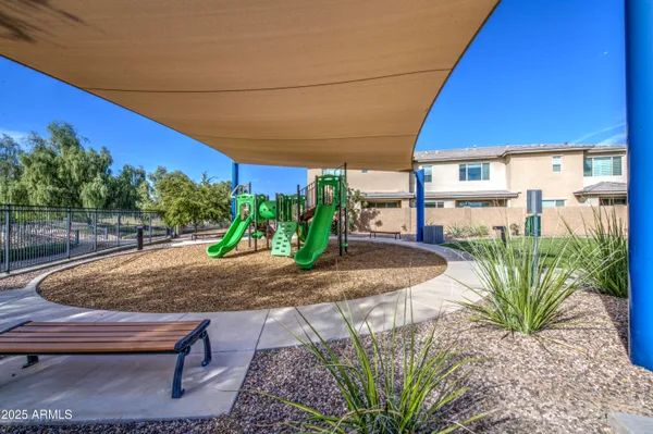 $454,900 | 736 East Rojo Way, Unit 101, Gilbert, AZ 85297