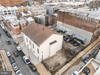 a picture of city view