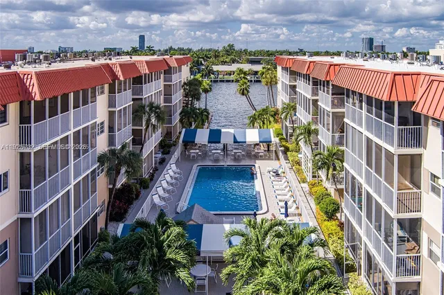 $1,999 | 2081 South Ocean Drive, Unit 308, Hallandale Beach, FL 33009