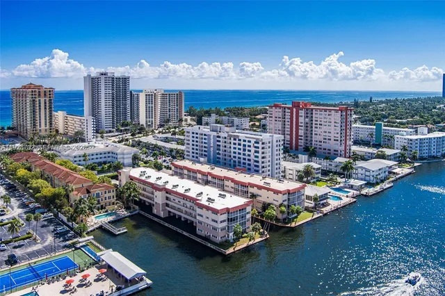 $1,999 | 2081 South Ocean Drive, Unit 308, Hallandale Beach, FL 33009