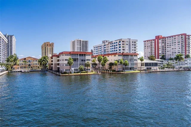 $1,999 | 2081 South Ocean Drive, Unit 308, Hallandale Beach, FL 33009