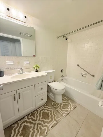 $1,999 | 2081 South Ocean Drive, Unit 308, Hallandale Beach, FL 33009