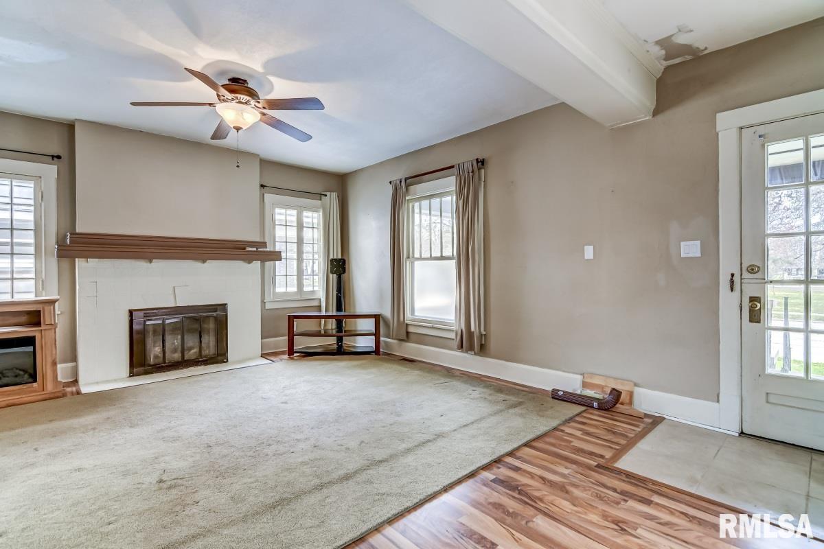 2015 South 6th Street Springfield, IL 62703 - Photo 7 of 40