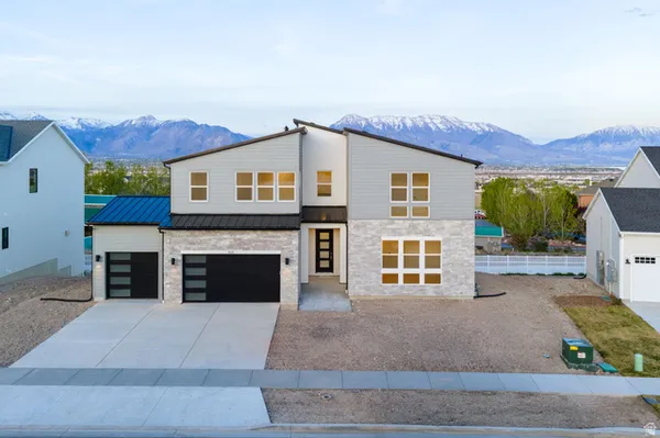 $1,140,000 | 468 North Pinnacle Lane, Unit 4, Saratoga Springs, UT 84045