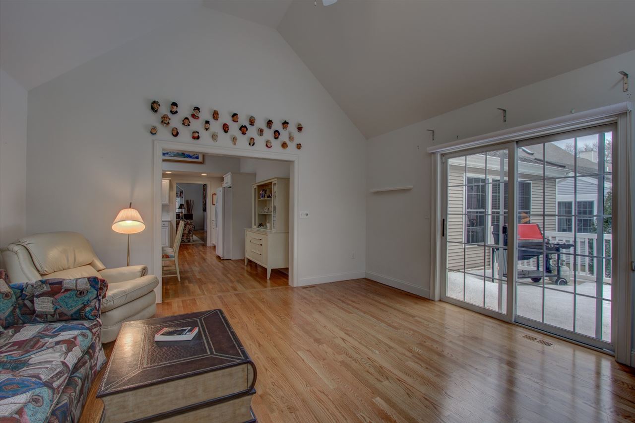 136 Hampton Meadows Hampton, NH 03842 - Photo 14 of 24 Gallery Image 14