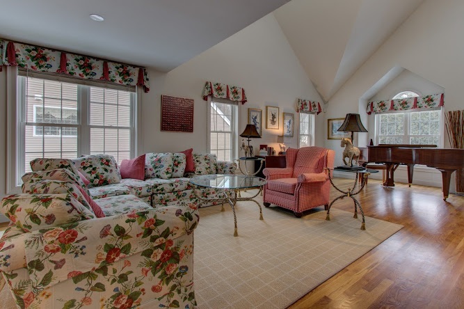 136 Hampton Meadows Hampton, NH 03842 - Photo 5 of 24 Gallery Image 5