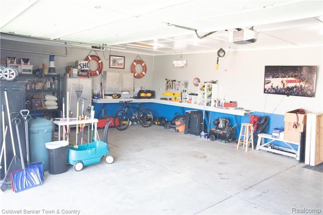 348 East Barron Road Howell, MI 48855 - Photo 9 of 24 untitled-9194.JPG