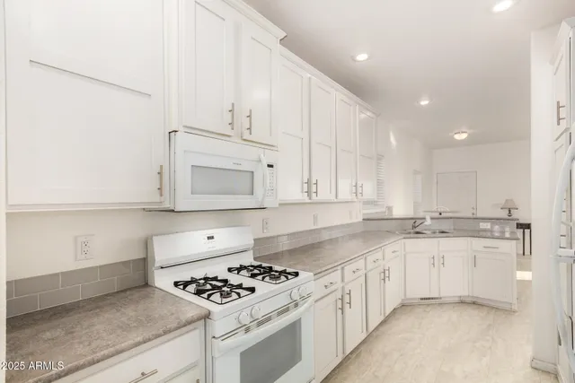 $89,900 | 10540 East Apache Trail, Unit 93, Apache Junction, AZ 85120