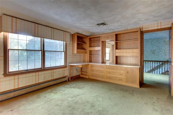28 Longmeadow Road Milton, MA 02186 - Photo 10 of 20 Gallery Image 10