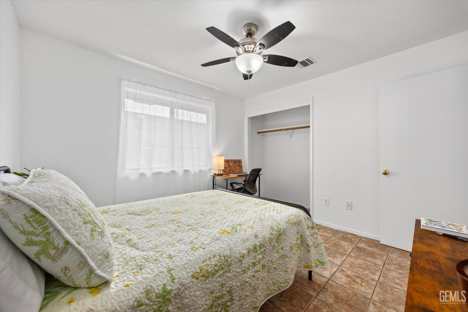 Undisclosed Address Bakersfield, CA 93311 - Photo 29 of 38