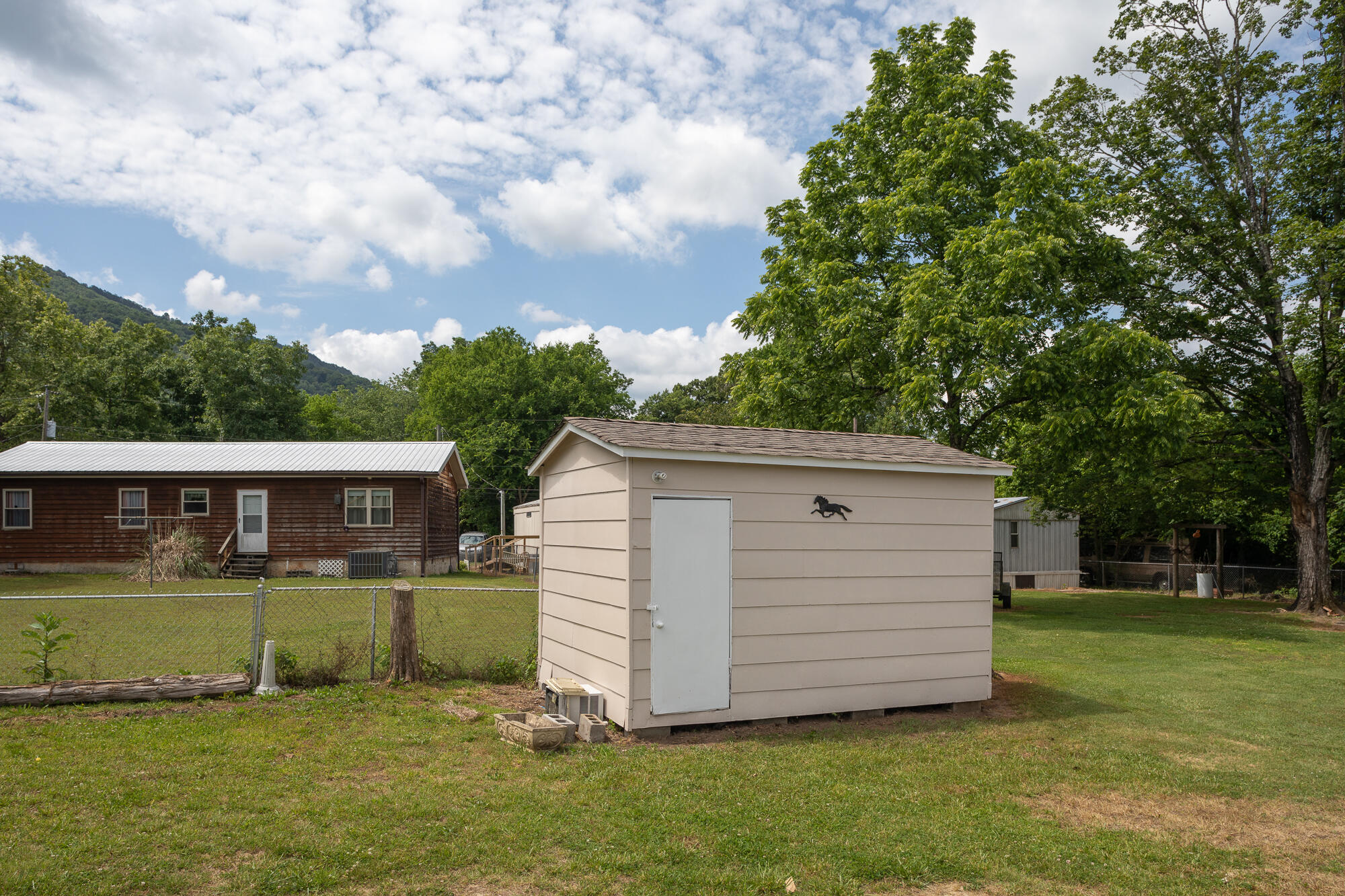 350 Gulch Road Trenton, GA 30752 - Photo 25 of 26 Out Building
