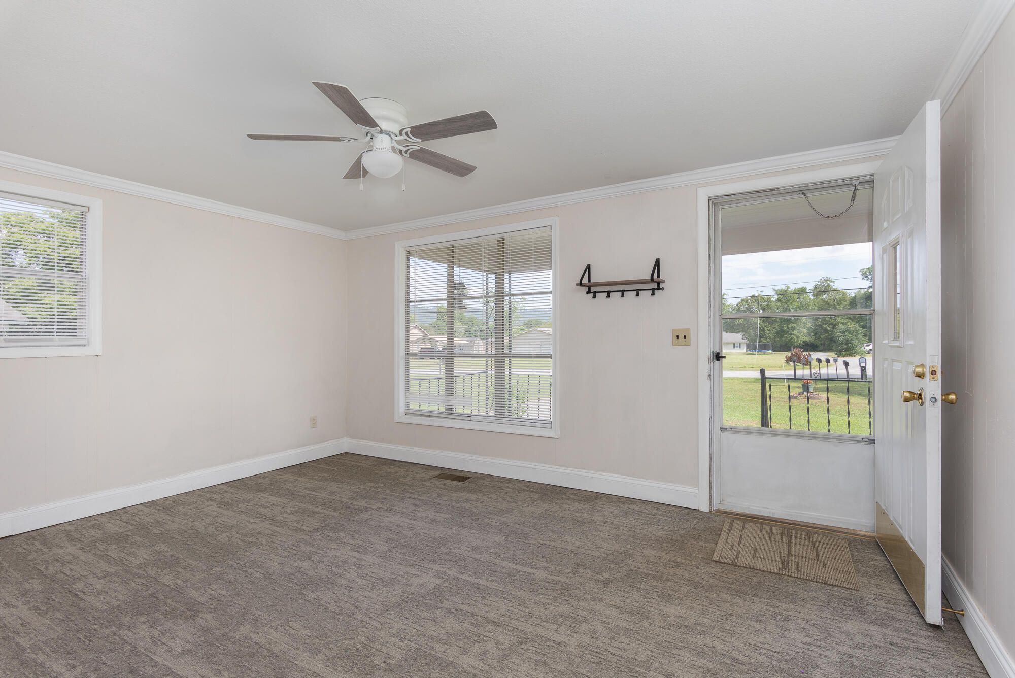 350 Gulch Road Trenton, GA 30752 - Photo 5 of 26 20230601_350Gulch__HoltWebb_0009_enfused