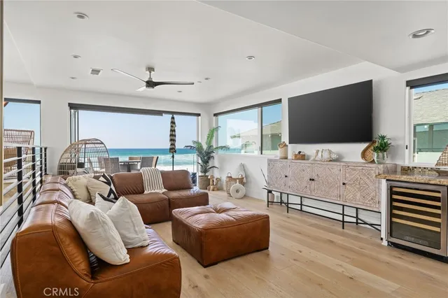 $7,995,000 | 516 South The Strand, Oceanside, CA 92054