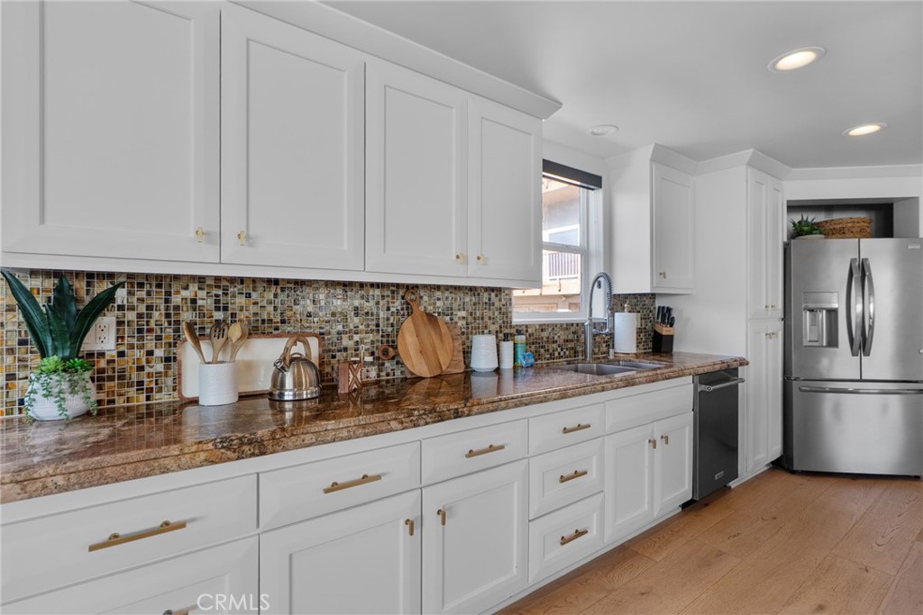 516 South The Strand Oceanside, CA 92054 - Photo 74 of 75 Lower Unit Kitchen