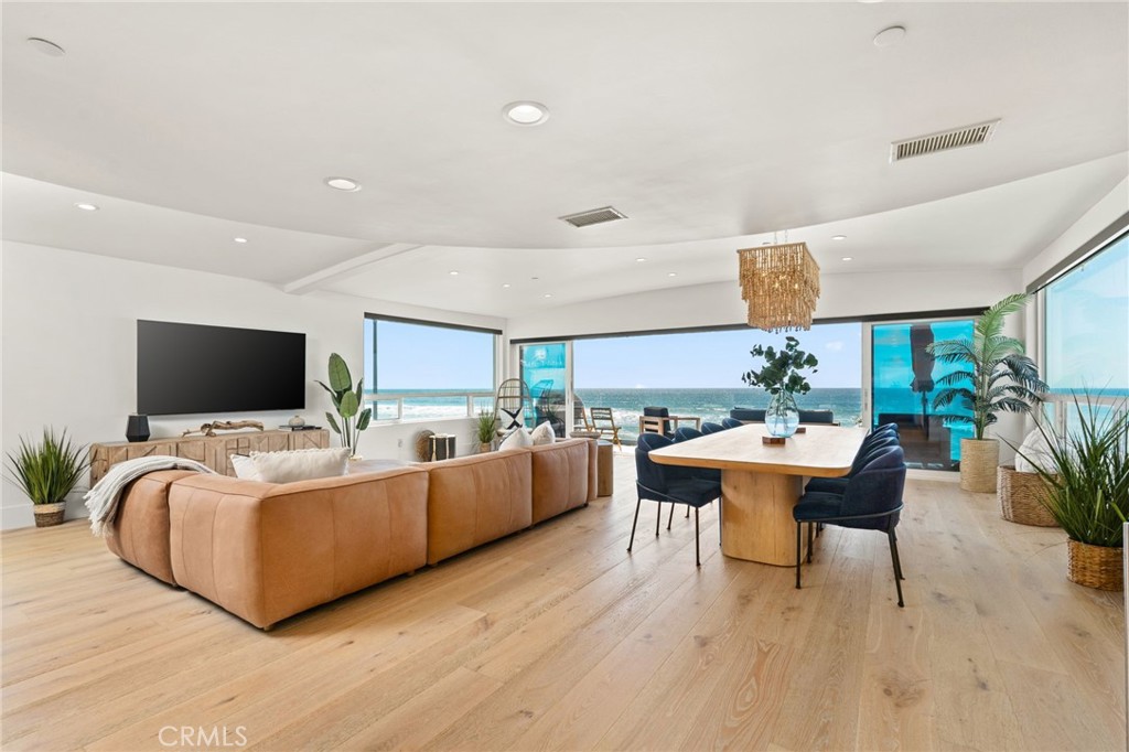 516 South The Strand Oceanside, CA 92054 - Photo 9 of 75