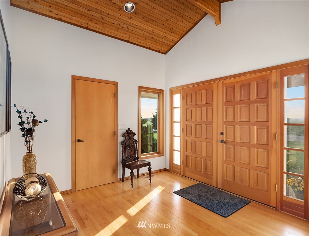 16795 Beaver Marsh Road Mount Vernon, WA 98273 - Photo 3 of 40 Gallery Image 3