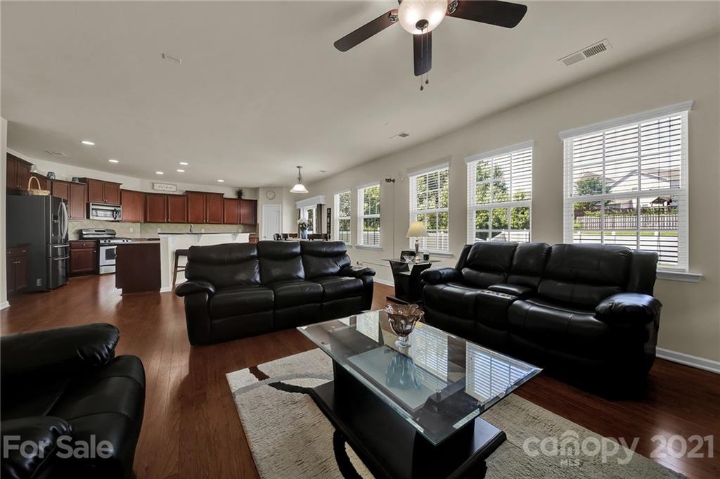 10387 Rutledge Ridge Drive Northwest Huntersville, NC 28078 - Photo 8 of 39 Gallery Image 8