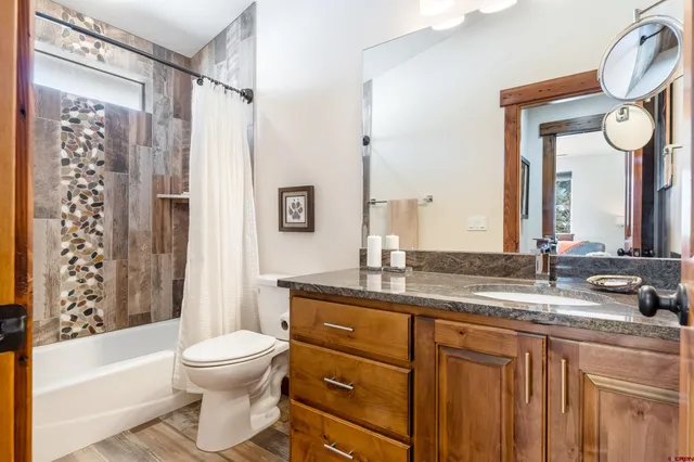 $699,900 | 617 Oakwood Circle, Pagosa Springs, CO 81147