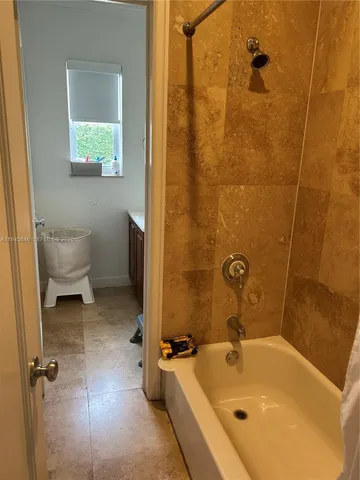 $7,950 | 1240 South Alhambra Circle, Coral Gables, FL 33146