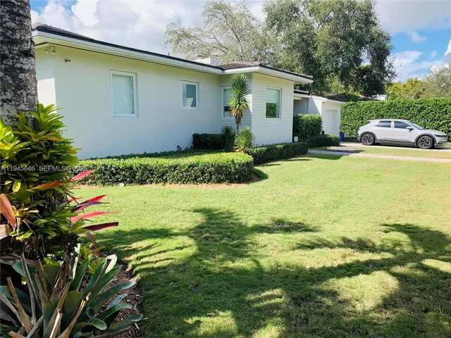 $8,500 | 1240 South Alhambra Circle, Coral Gables, FL 33146