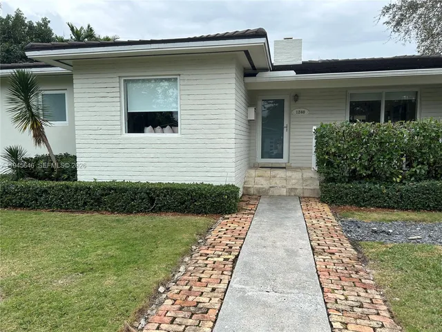 $8,500 | 1240 South Alhambra Circle, Coral Gables, FL 33146