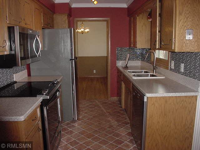 10624 Verdi Road Bloomington, MN 55431 - Photo 11 of 21