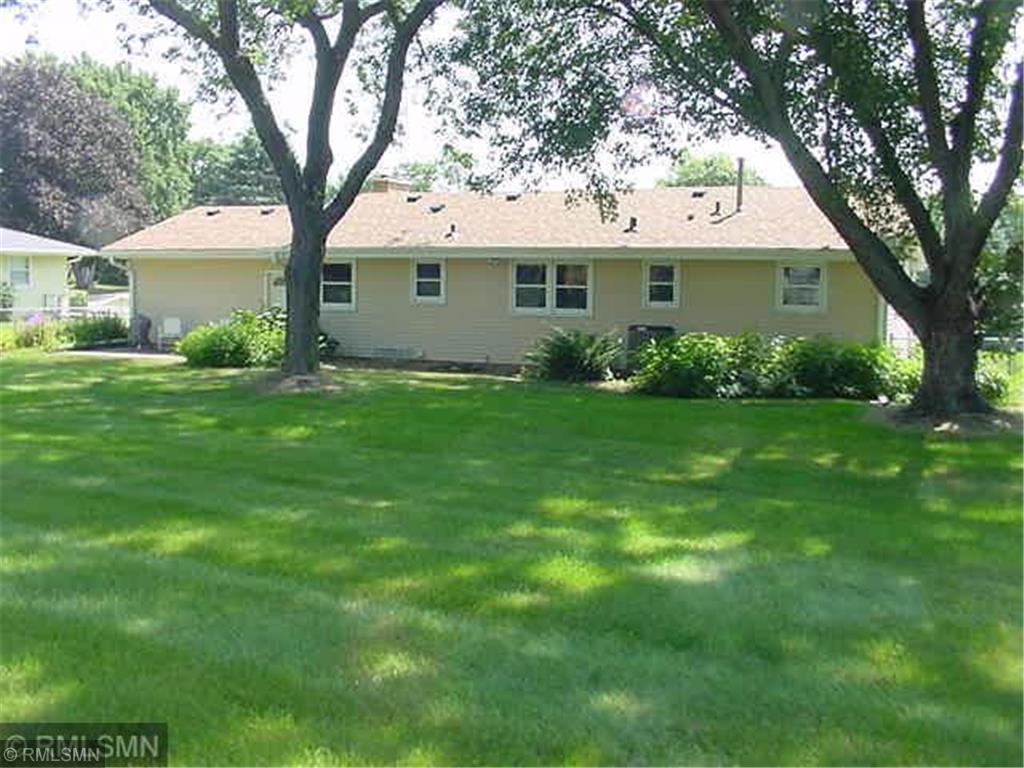 10624 Verdi Road Bloomington, MN 55431 - Photo 4 of 21