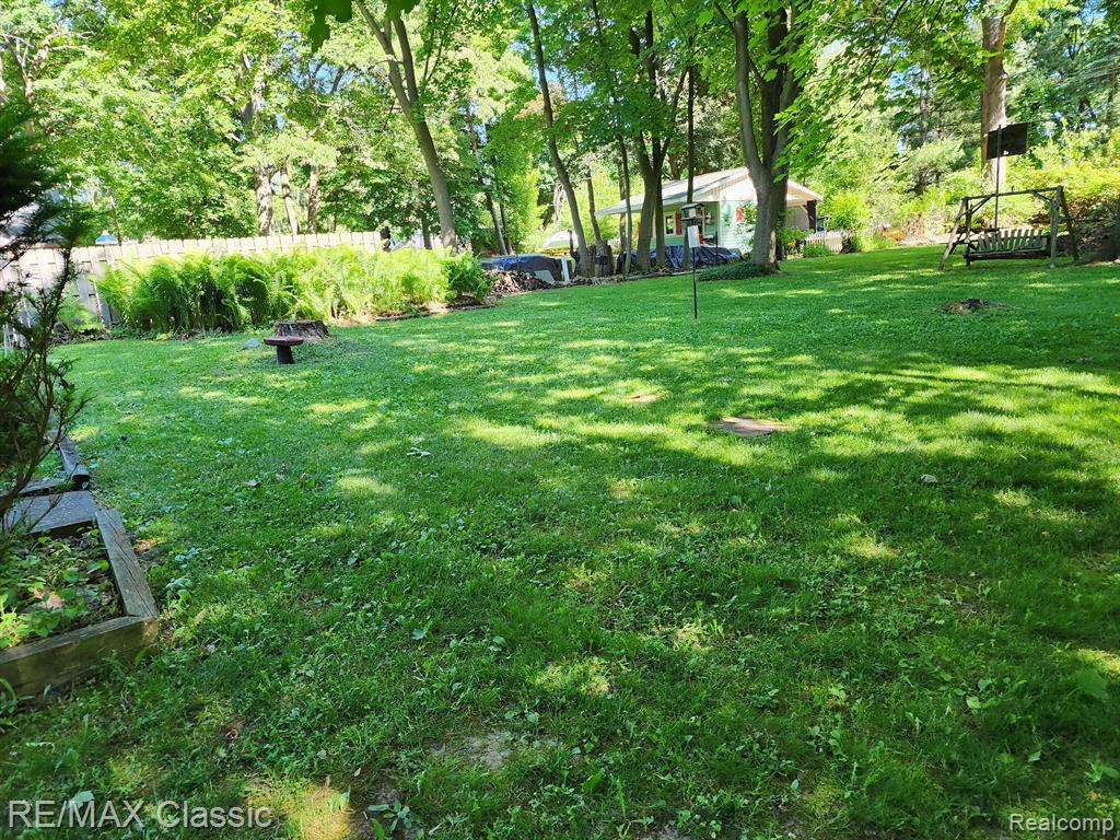 4121 Edmore Road Waterford, MI 48329 - Photo 45 of 53